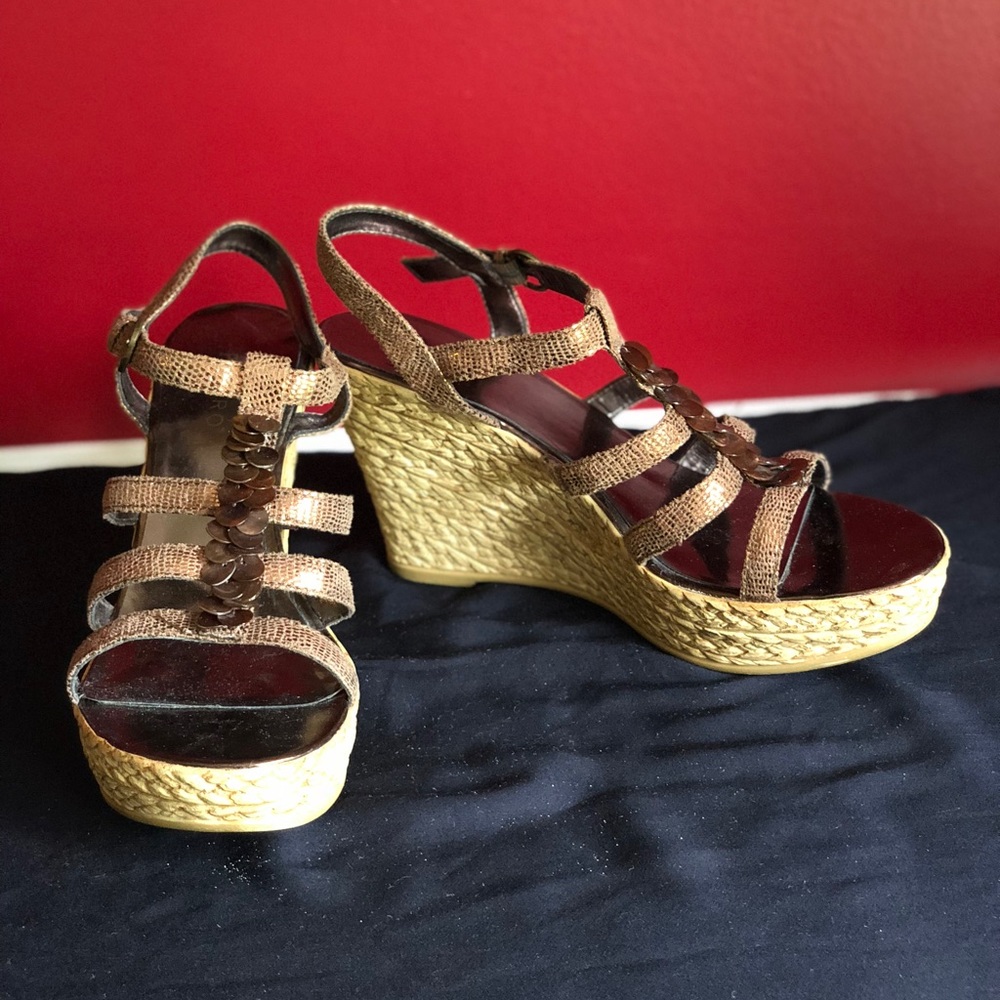 Pesaro size 9 wedge sandals
